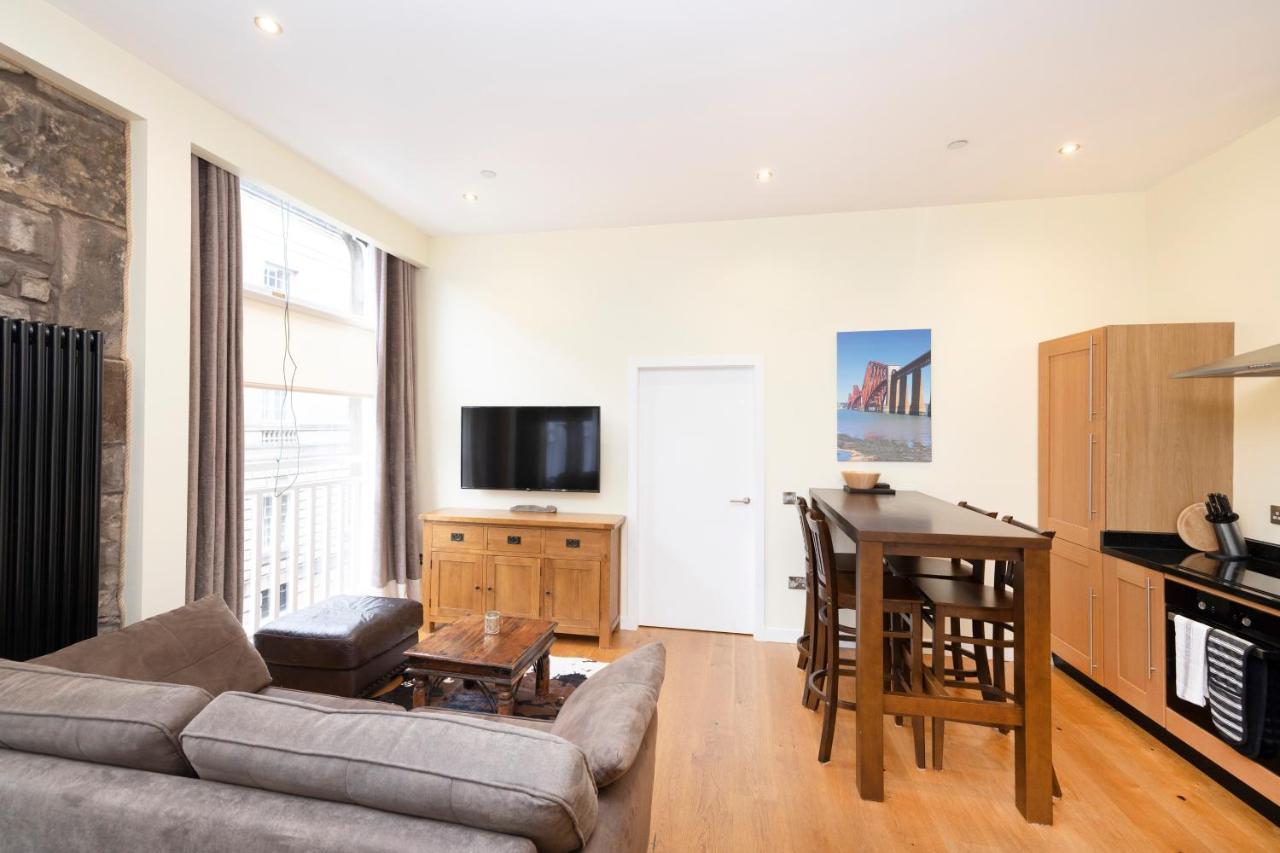 Appartamento Joivy 1 Bed Flat In Old Town, Next To St Giles Cathedral Edimburgo Esterno foto