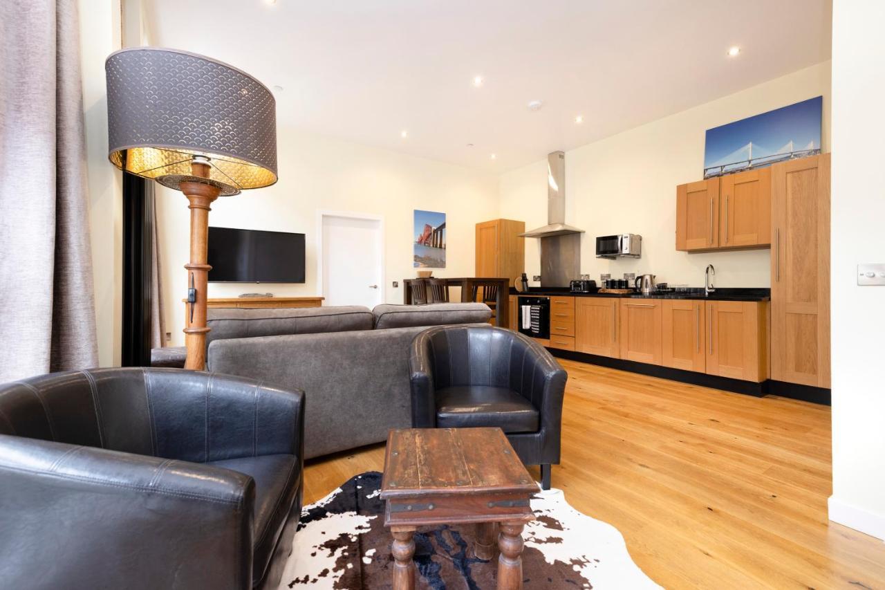 Appartamento Joivy 1 Bed Flat In Old Town, Next To St Giles Cathedral Edimburgo Esterno foto